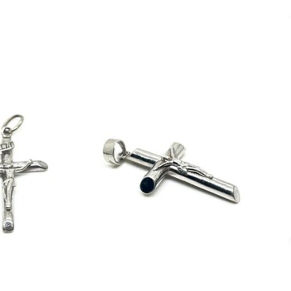 SET OF 2 STERLING SILVER 925 CRUCIFIX CROSS PENDANTS VINTAGE RELIGIOUS CATHOLIC - Picture 7 of 11